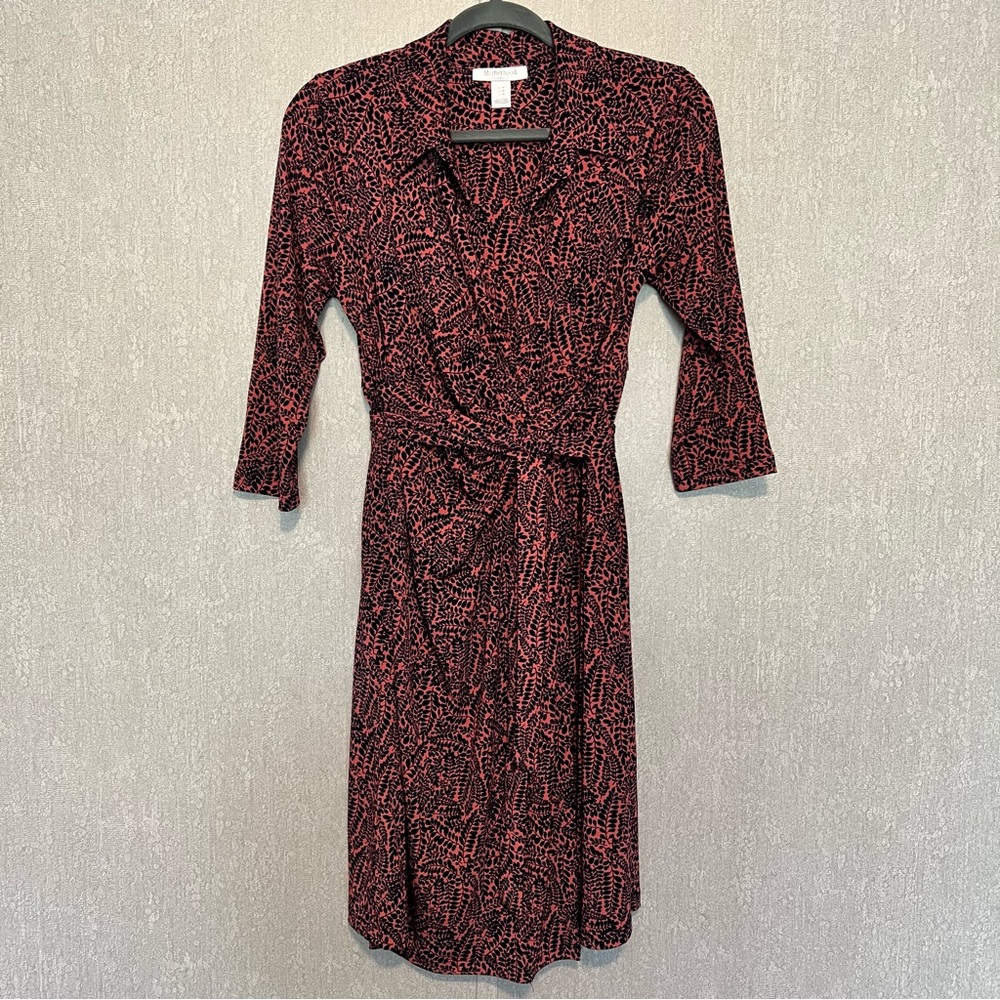 Motherhood Leaf Patterned Pink and Blue Maternity Wrap Dress Size Medium